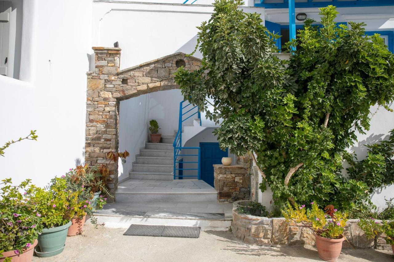 Flora Apartments&Studios Agia Anna  Exterior foto