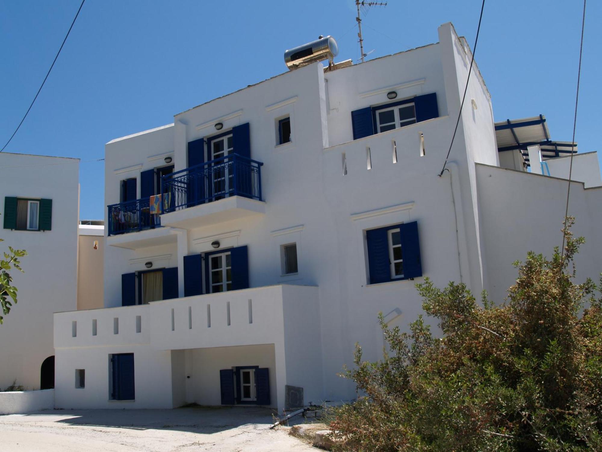 Flora Apartments&Studios Agia Anna  Exterior foto