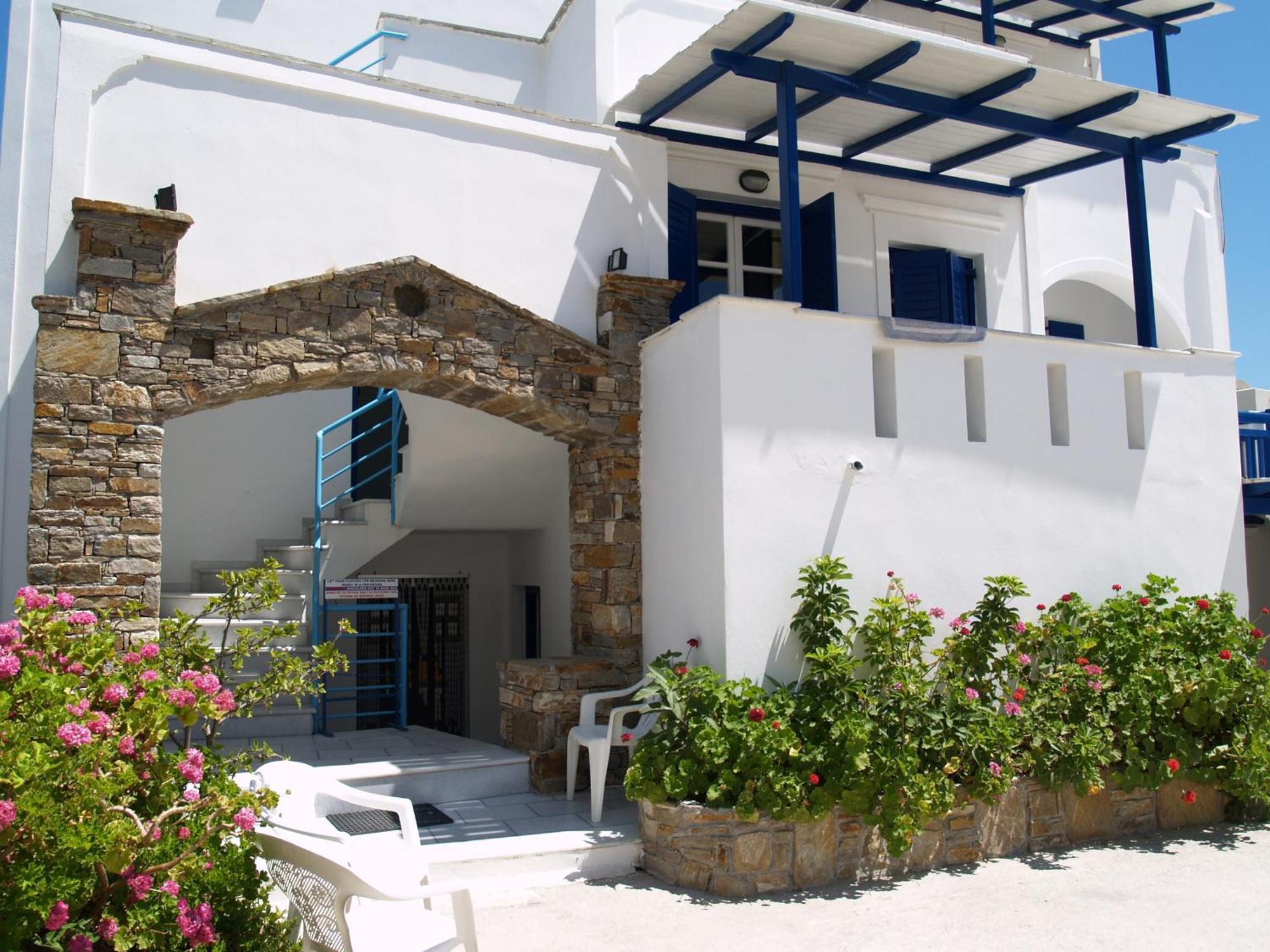 Flora Apartments&Studios Agia Anna  Exterior foto